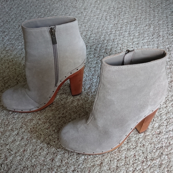 Joie Dewitt Ankle Suede Heeled Studded clog wood Boot in gray size 36 - Picture 1 of 14